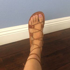 🚨3/$15🚨 Tan Leather gladiator sandals